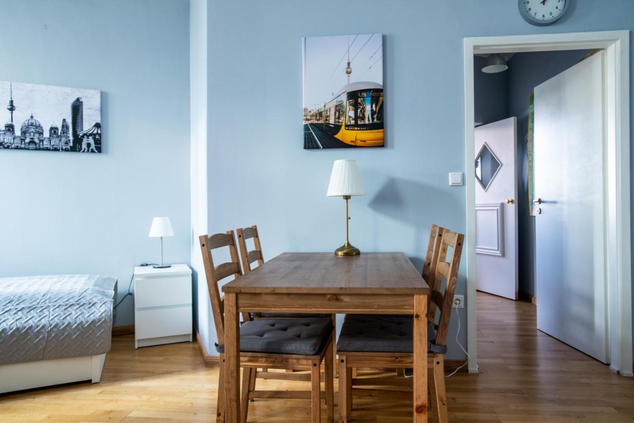 Alt-Berliner Eckkneipe - "Feuchte Ecke" Apartment Exterior photo